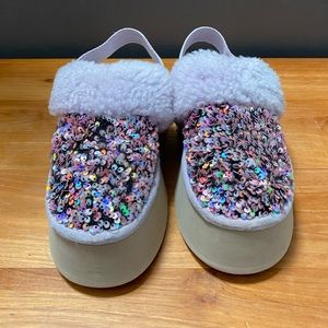 Ugg sparkling slipper.